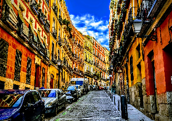 Perspectiva bajadora. C/San Carlos (Lavapi&eacute;s) | RAFAEL GARC&Iacute;A FL&Oacute;REZ | Photo | Safe Creative
